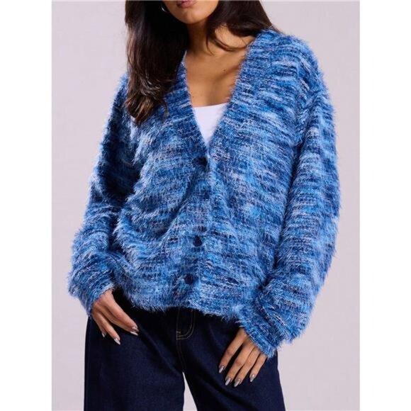 Chunky Knit V-Neck Button-Up Cardigan - Picture 8 of 14